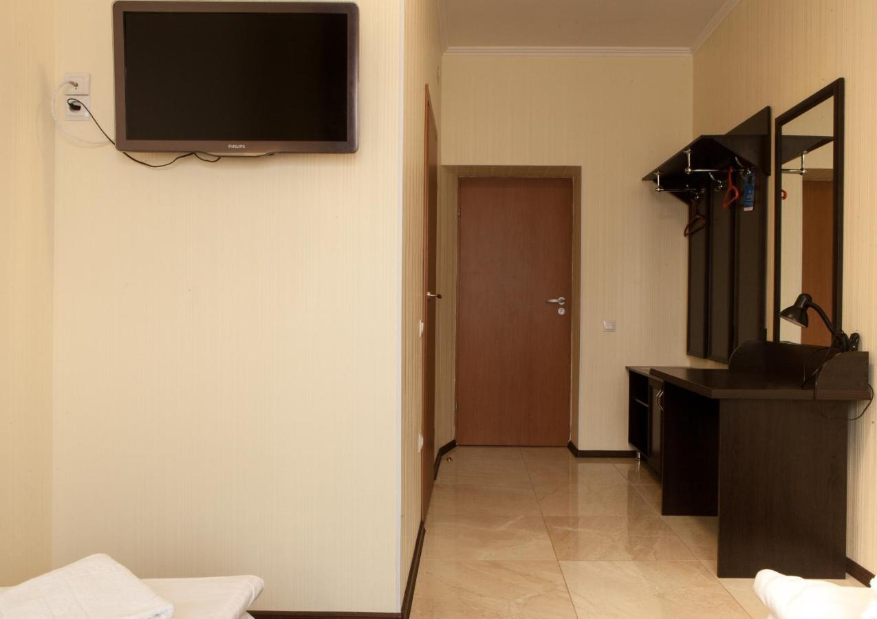 Solar Hotell Kropyvnytskyj Exteriör bild